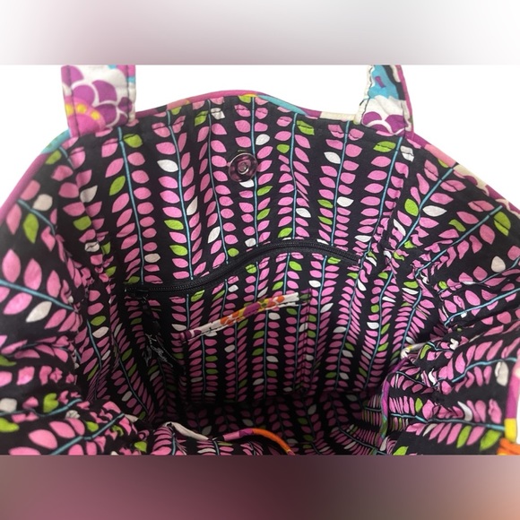 ❤️Vera Bradley Va Va Bloom Quilted Shoulder Bag With Button Snap Closure - Picture 4 of 9